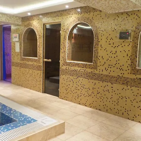 Teddy House Hotel